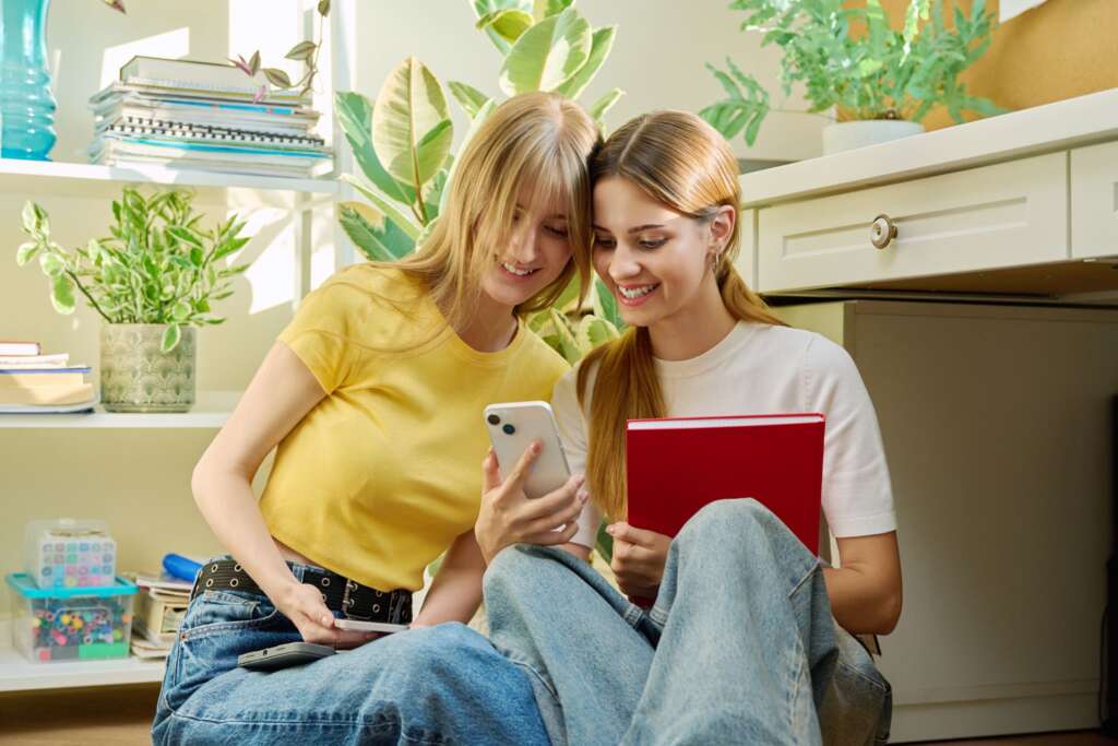 De-los-likes-a-los-límites-Adoleciencia