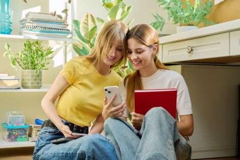 De-los-likes-a-los-límites-Adoleciencia